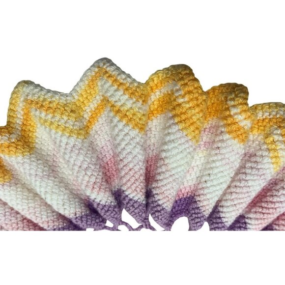 Vntg Crochet  Purple Yellow Doily Pleated Ruffled Table Place Mat Trivet Coaster - Picture 5 of 14